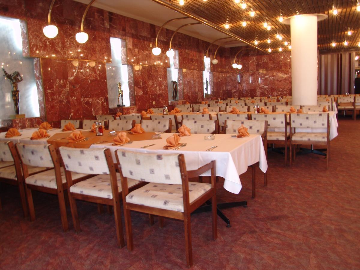 Hotel Lovech Luaran gambar
