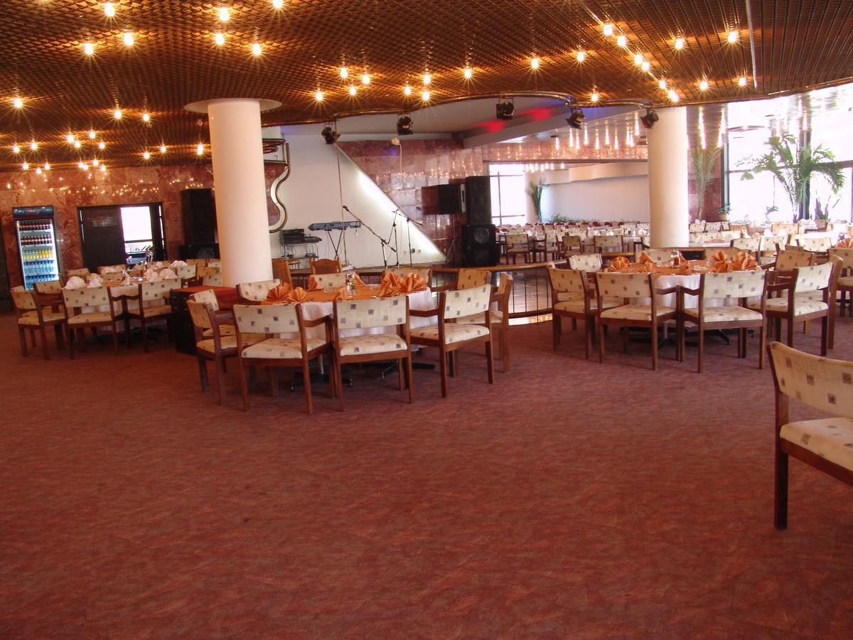 Hotel Lovech Luaran gambar