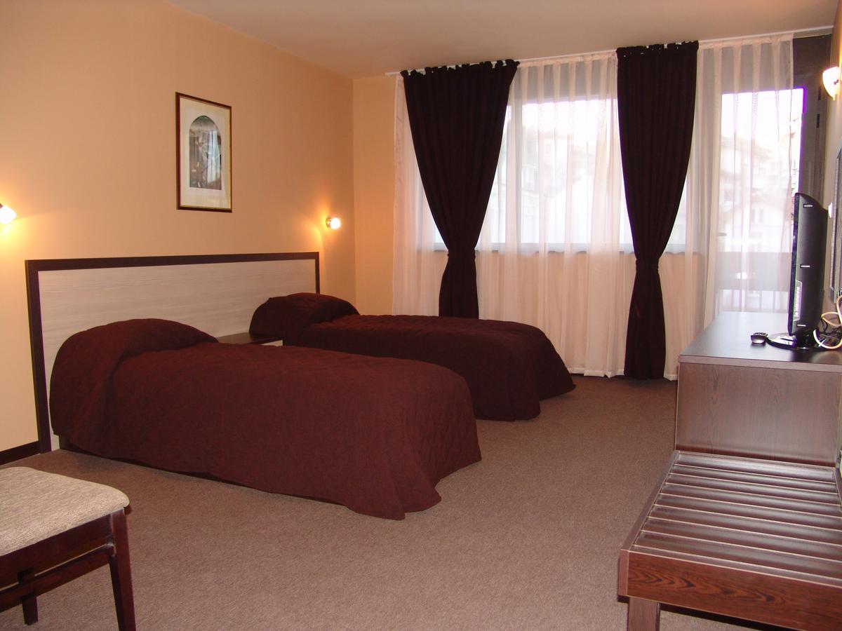 Hotel Lovech Luaran gambar